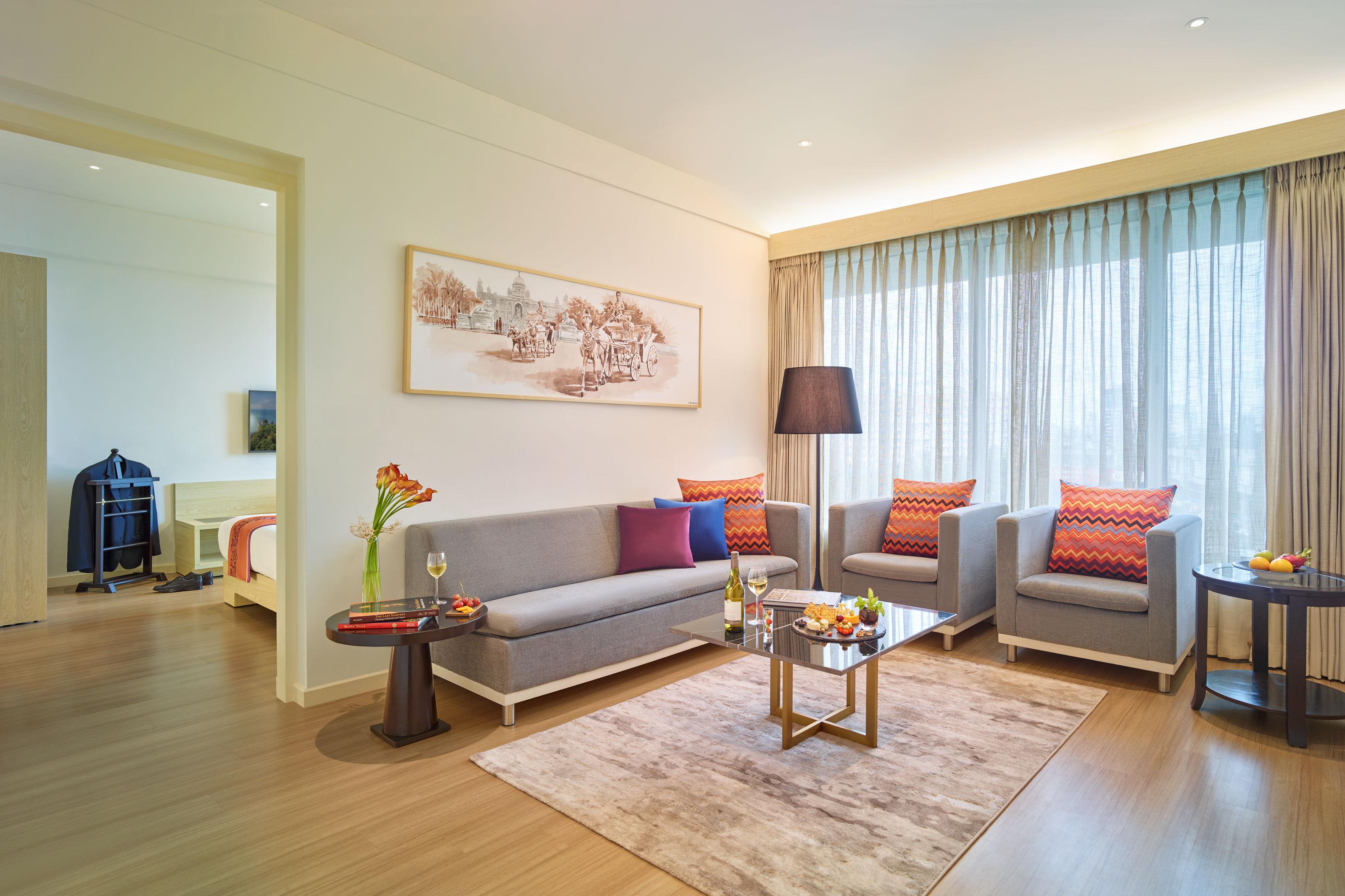 Vivanta Kolkata Em Bypass Екстер'єр фото A living room in a serviced apartment in Beijing, China