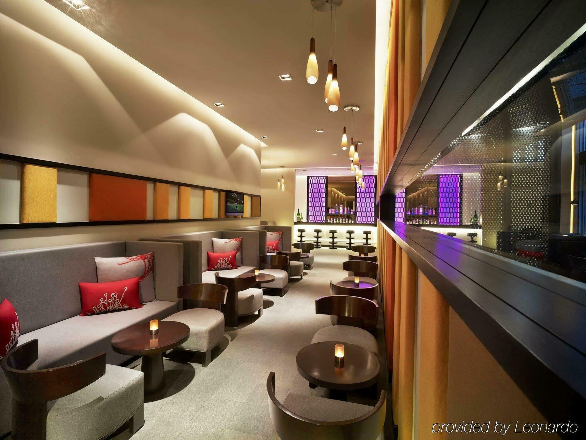 Vivanta Kolkata Em Bypass Екстер'єр фото The lounge at the airport