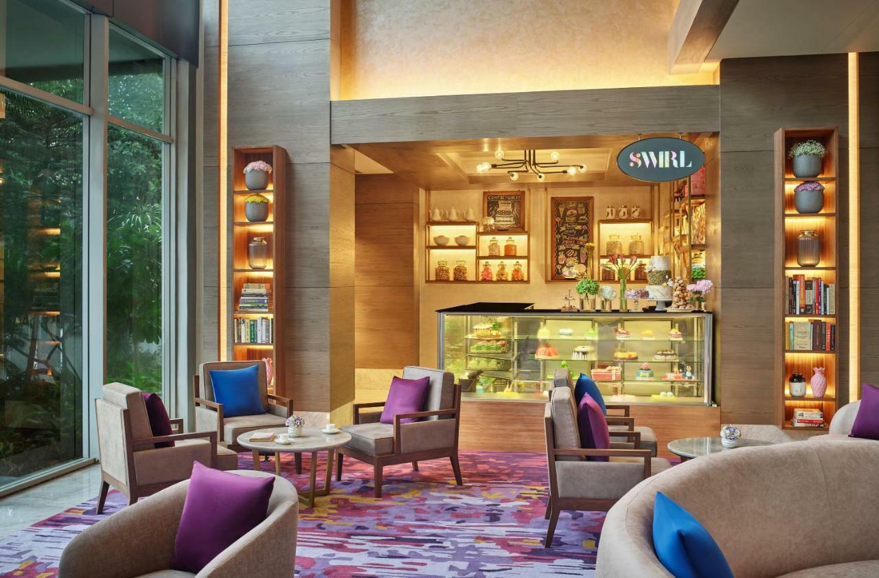 Vivanta Kolkata Em Bypass Екстер'єр фото The Swirl Lounge at the airport